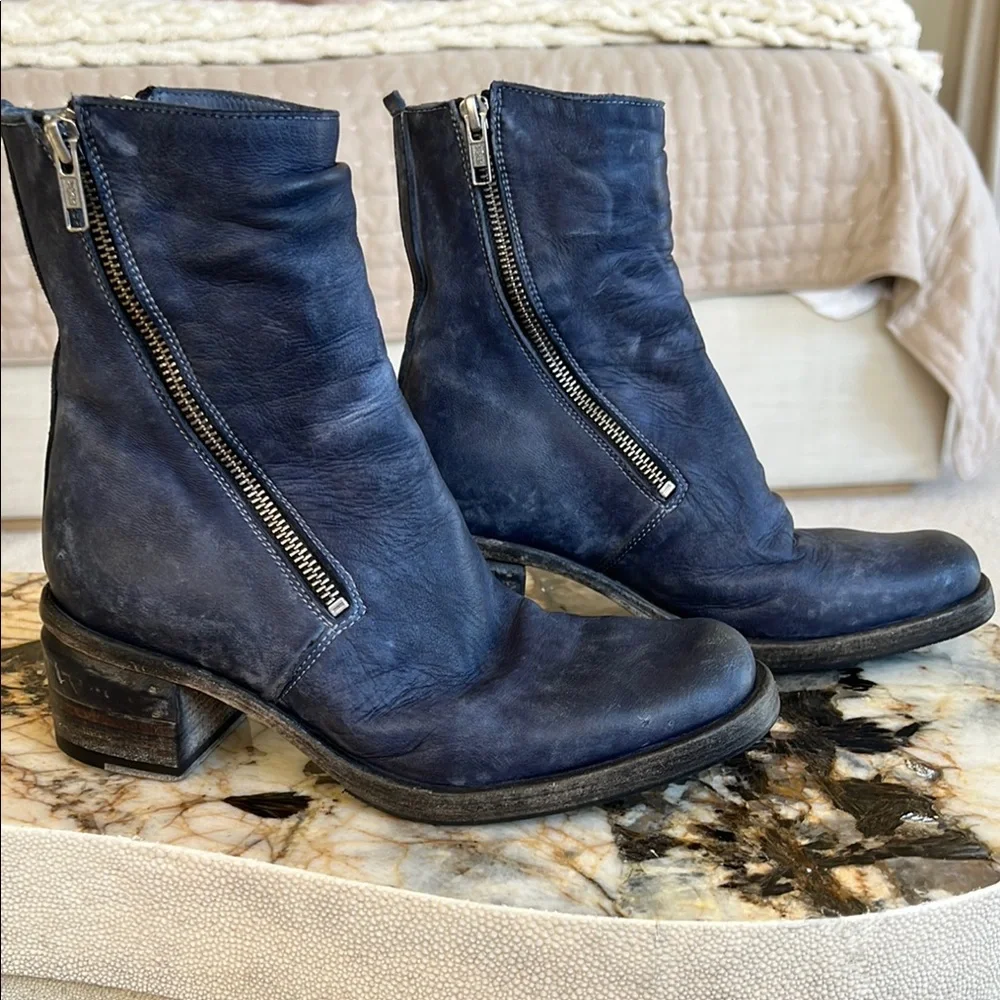 SHOTO Stylish Blue Leather Ankle Boots - Picture 1 of 3
